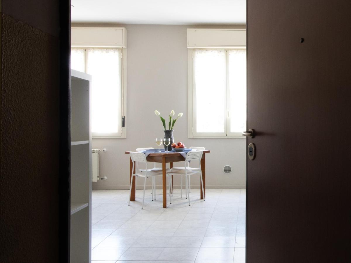 Happy Home Saronno Exterior photo